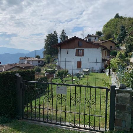 Casa Savina - Stupenda Vista Lago E Monti プレージオ エクステリア 写真