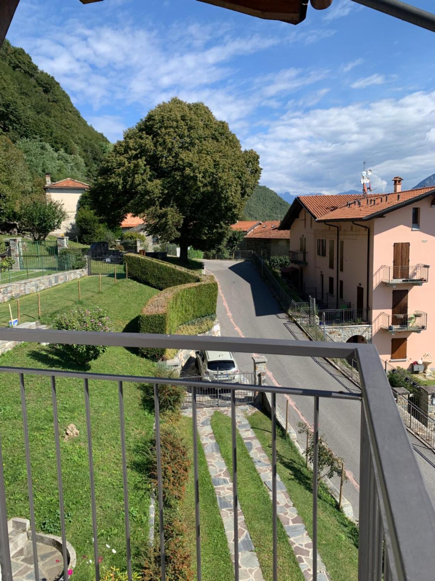 Casa Savina - Stupenda Vista Lago E Monti プレージオ エクステリア 写真