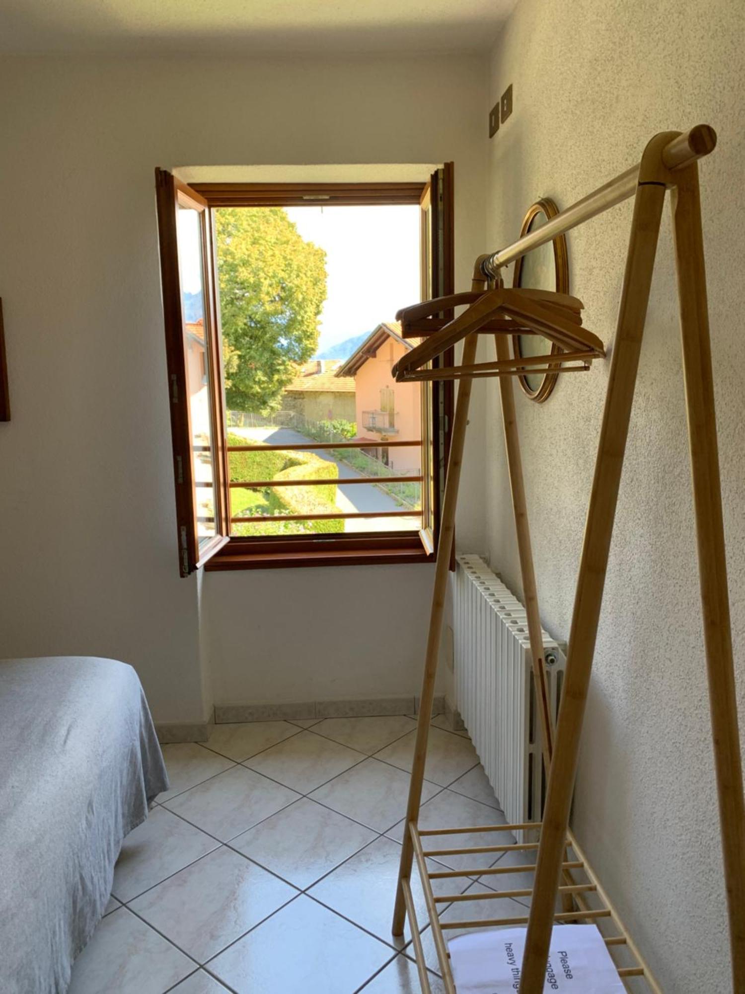 Casa Savina - Stupenda Vista Lago E Monti プレージオ エクステリア 写真