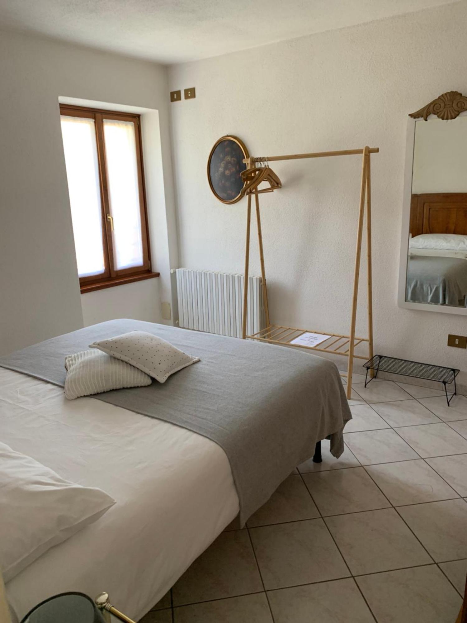 Casa Savina - Stupenda Vista Lago E Monti プレージオ エクステリア 写真